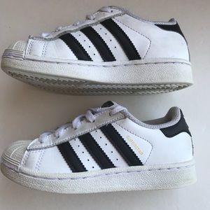 Boys Adidas size 11 superstar